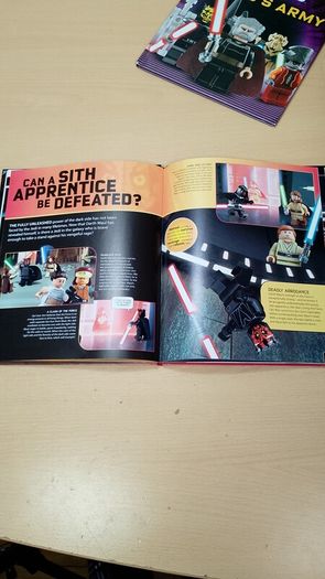 LEGO Star Wars Rise Of The Sith and Dookus Army Books
