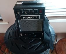 hiwatt 12 w mini amp with cable,stand and strap