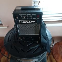 hiwatt 12 w mini amp with cable,stand and strap