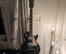 2012 Epiphone Les Paul Standard in Ebony/Black