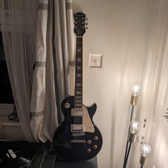 2012 Epiphone Les Paul Standard in Ebony/Black