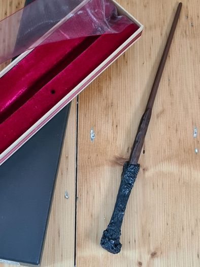 Harry Potter Official Wand Replica Warner Bros 2014 Boxed Collectible