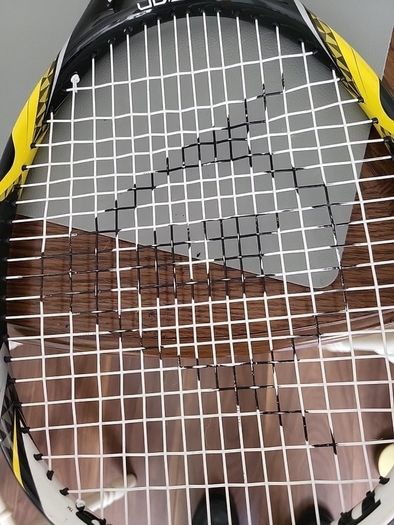 Tennis racket dunlop yonex