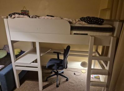 bunk bed