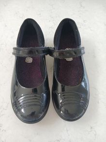 clarks girls patent leather shoes size 13.5