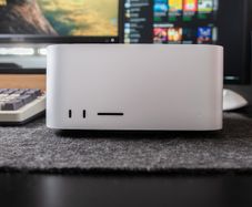 Apple Mac Studio M1 Max - 32GB RAM / 512GB SSD (Mint + Original Box)