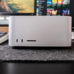 Apple Mac Studio M1 Max - 32GB RAM / 512GB SSD (Mint + Original Box)