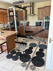 Read, Unbelievable Full Gym Spec Commercial Rack Rated To 450 Kilograms, Bench, Olympic Weights, Storage And More!!
