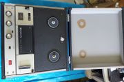 SONY TAPECORDER Model TC-105, in beautiful case and in excellent condition,. Vintage 1974