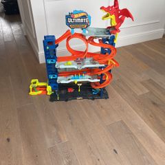 Hotwheels Ultimate Garage