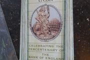 2 pound unc coin