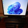 HP Desktop computer core i3 with 22" LCD screen Full set Image 3