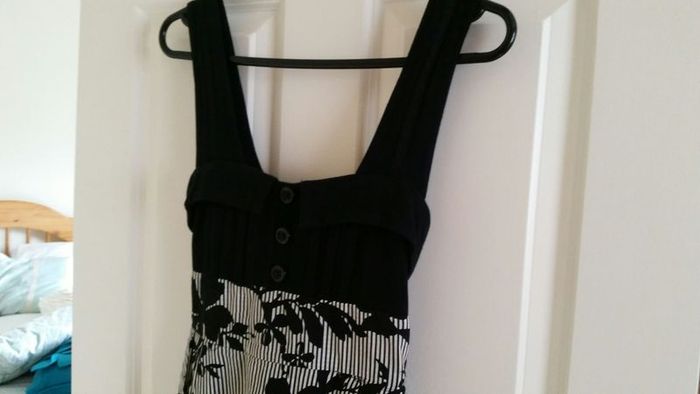 Black & White Dress - Size 8