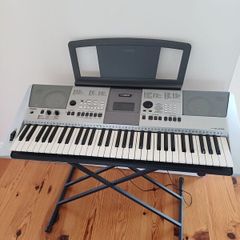 Yamaha Digital Keyboard PRS-E413