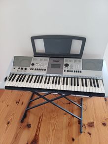 Yamaha Digital Keyboard PRS-E413