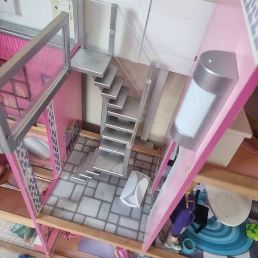 dollhouse