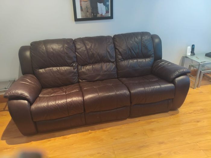 2 sofas