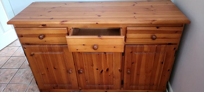 Sideboard