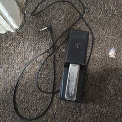 pedal for Roland synthesiser