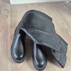 knee high boots