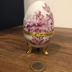 Vintage Egg trinket