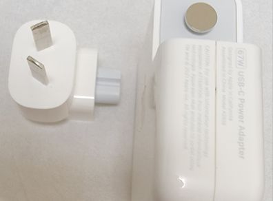 apple MacBook charger