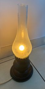Vintage 'Oil' Style Table Lamp