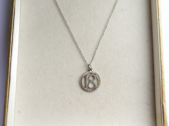 Vintage Sterling Silver 18 Pendant Necklace length 17" - 2g