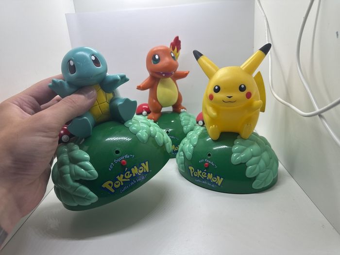 pokemon figures x3