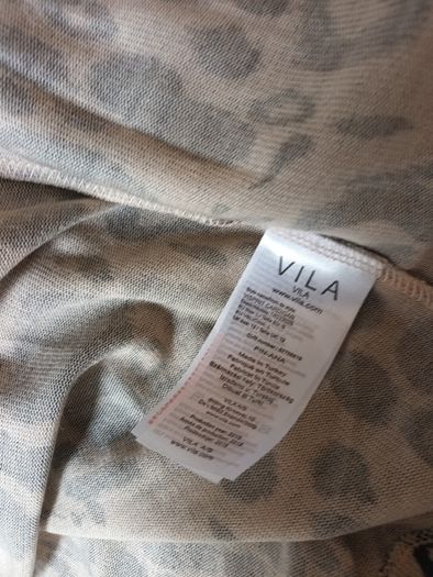 Vila Visprir Cardigan.  S. L- 14.  B.N.W.T