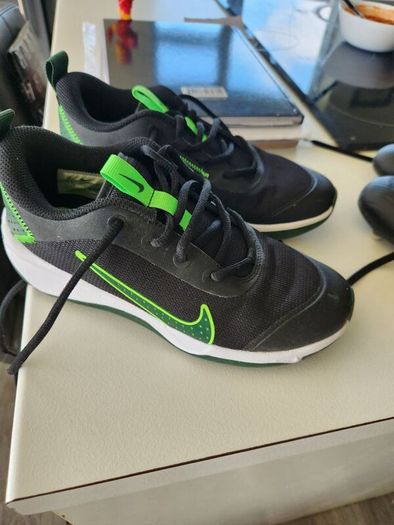 Nike boys Runners size 3.5