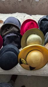 Ladies Hats x 25