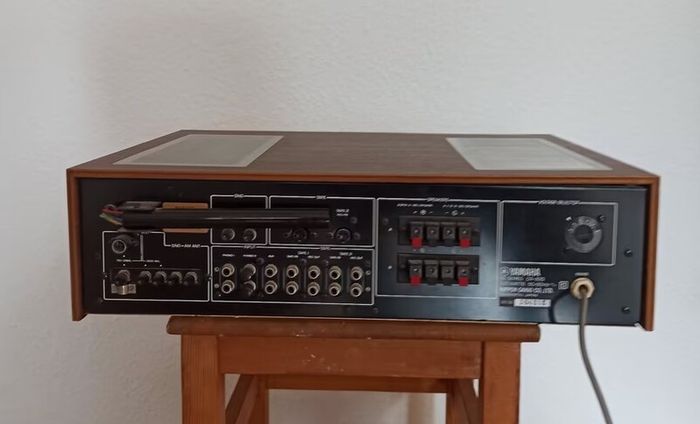 Yamaha CR-820