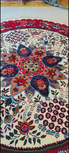 Stunningly Extra Large 2.7m/ 9ft Oriental Rug