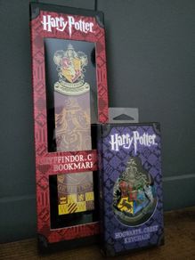 Harry Potter Hogwarts keyring and Gryffindor bookmark