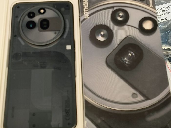 Nothing Phone (3A) Pro 256GB/12GB - Mobile Phone with 50 MP Periscope Camera, 50 MP Front Camera, 60x Ultra zoom, 6.77" FHD + flexible AMOLED Display - Grey