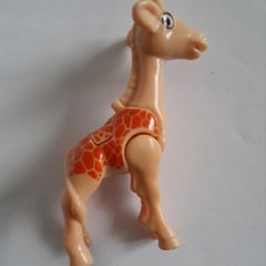 Kinder Giraffe
