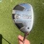 Titleist 909 H hybrid. Image 2