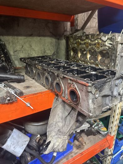 N570D30B cylinder head