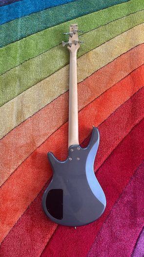 ibanez bass guitar GSR180