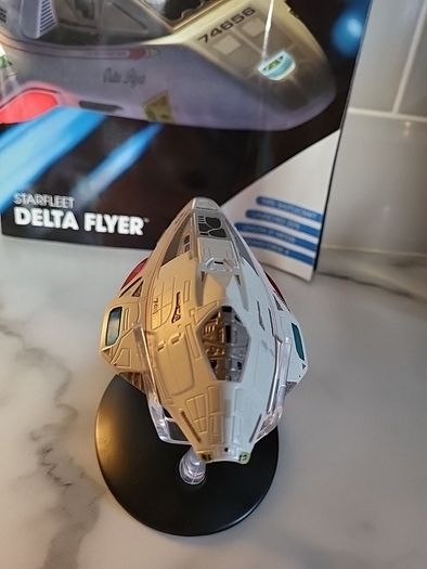 star trek eaglemoss starfleet delta flyer