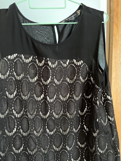 Charleston style sleeveless dress