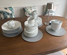 DERMA Simplicity White Dinnerware Set  45 Pieces