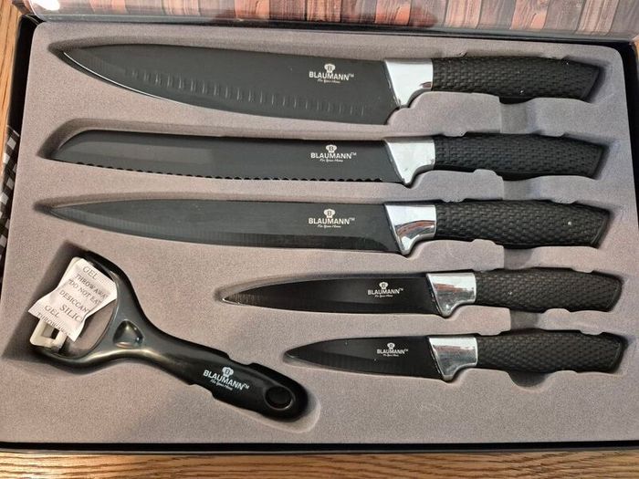 Knives set
