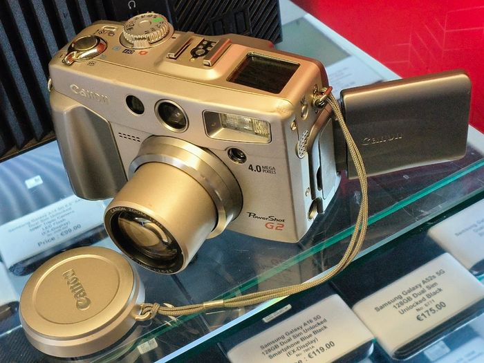 Canon PowerShot G2 4.0 Mega Pixel 3X Optical Zoom Digital Vintage Camera