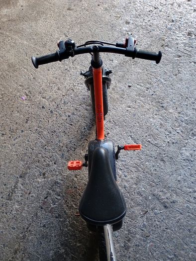 Kids bike with 14 inch wheels (small)