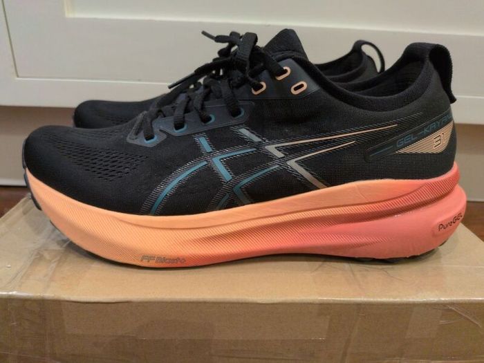 Asics Gel Kayano 31 - UK 10.5, EU 46