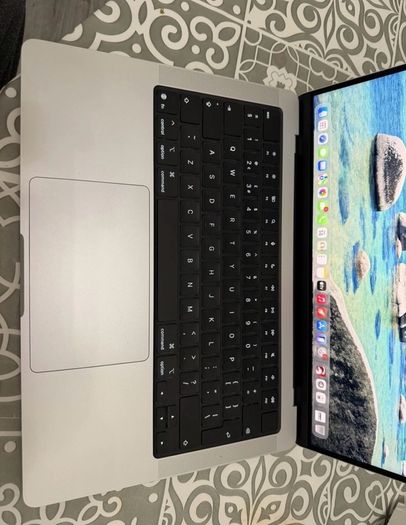 Macbook Pro M5 16 gb