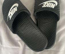 Nike sliders