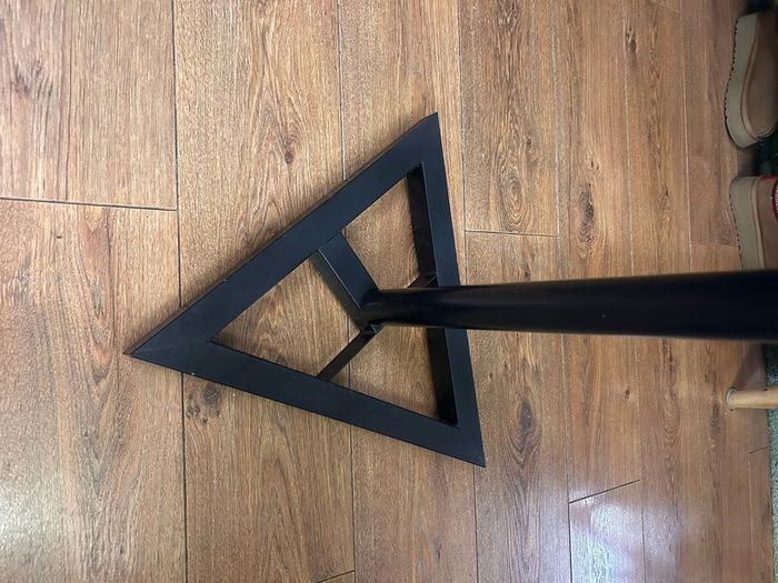 Speaker stand